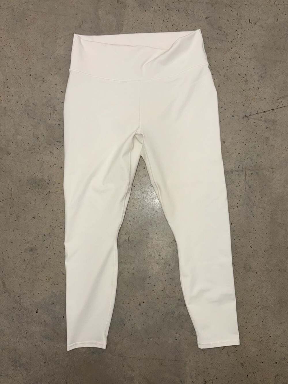 Fabletics Define PowerHold High-Waisted Leggings in Classic White